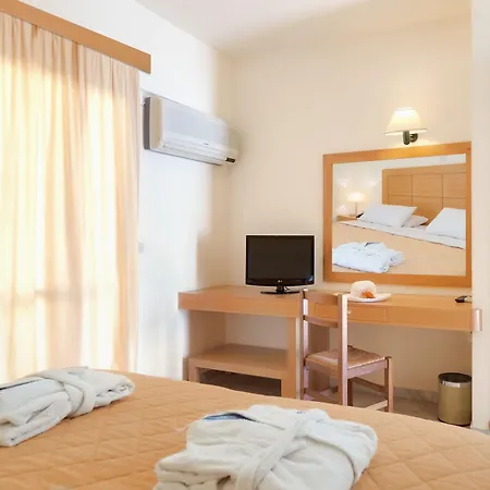 Mare Hotel Apartments 3*